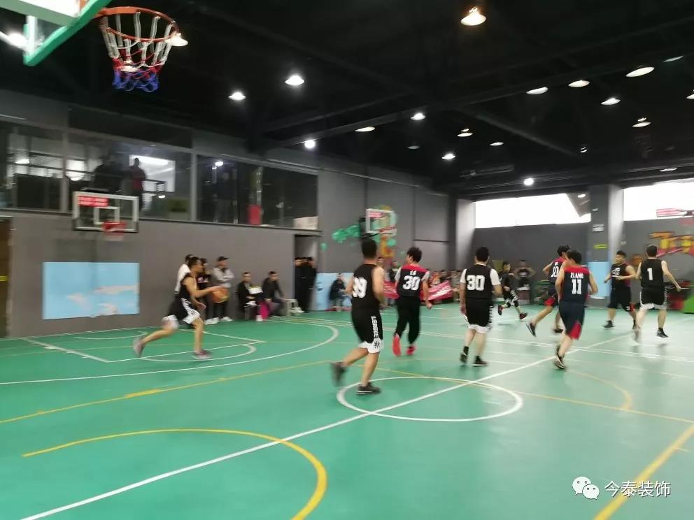 今泰裝飾冬季籃球聯(lián)賽圓滿結(jié)束!(圖5) 今泰裝飾冬季籃球聯(lián)賽圓滿結(jié)束!(圖5)